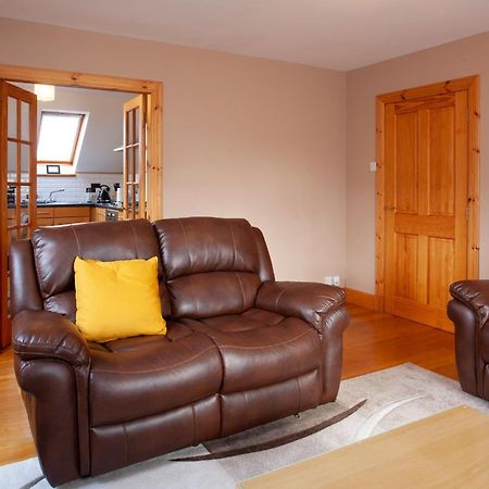 Lochiel Villa Guest House Форт Уилям Екстериор снимка