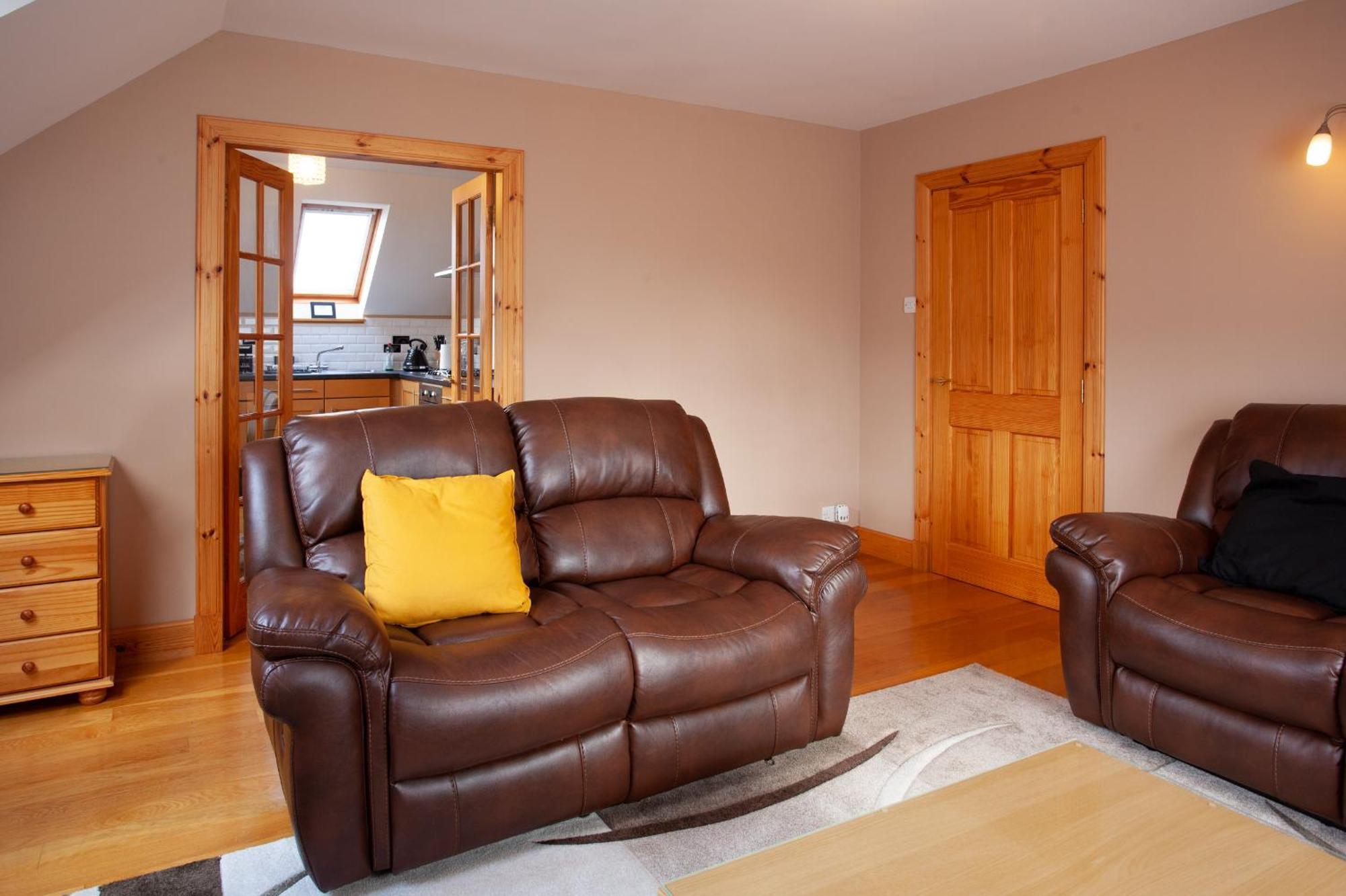 Lochiel Villa Guest House Форт Уилям Екстериор снимка