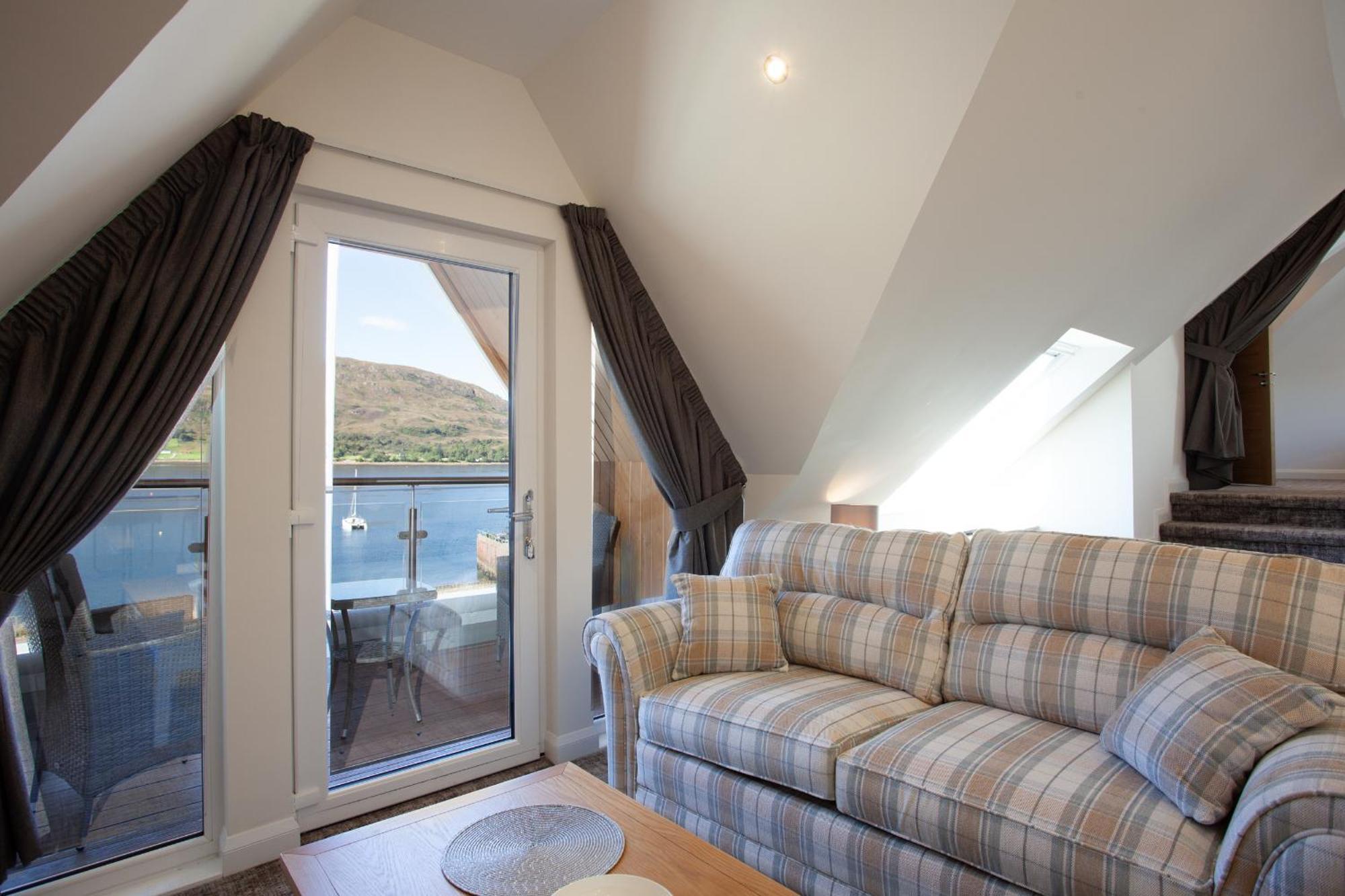 Lochiel Villa Guest House Форт Уилям Екстериор снимка