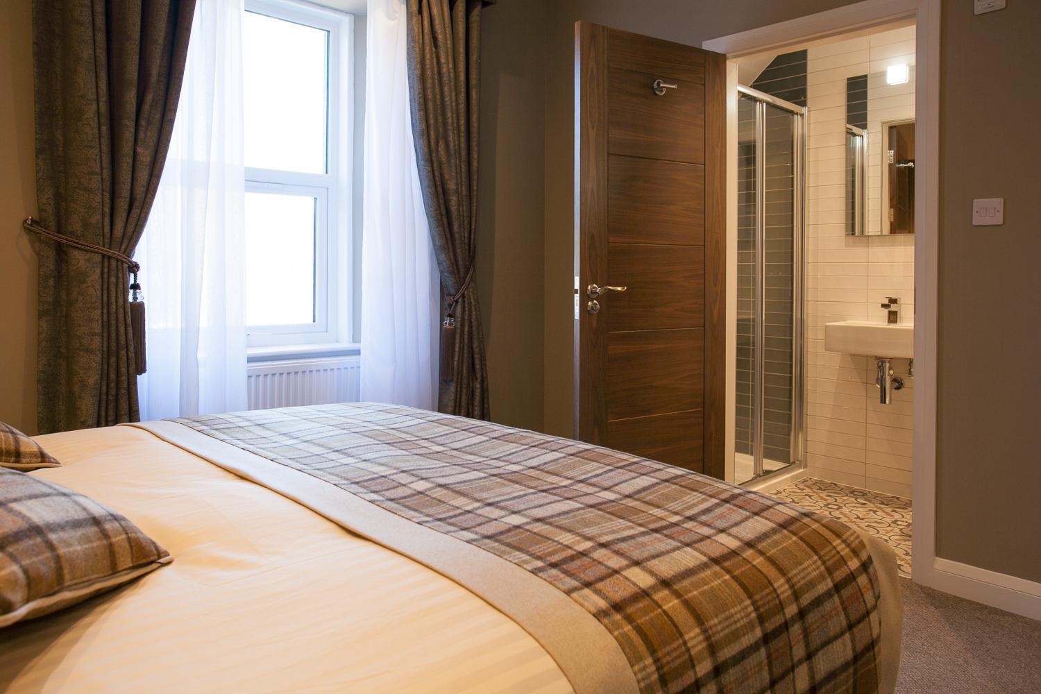 Lochiel Villa Guest House Форт Уилям Екстериор снимка